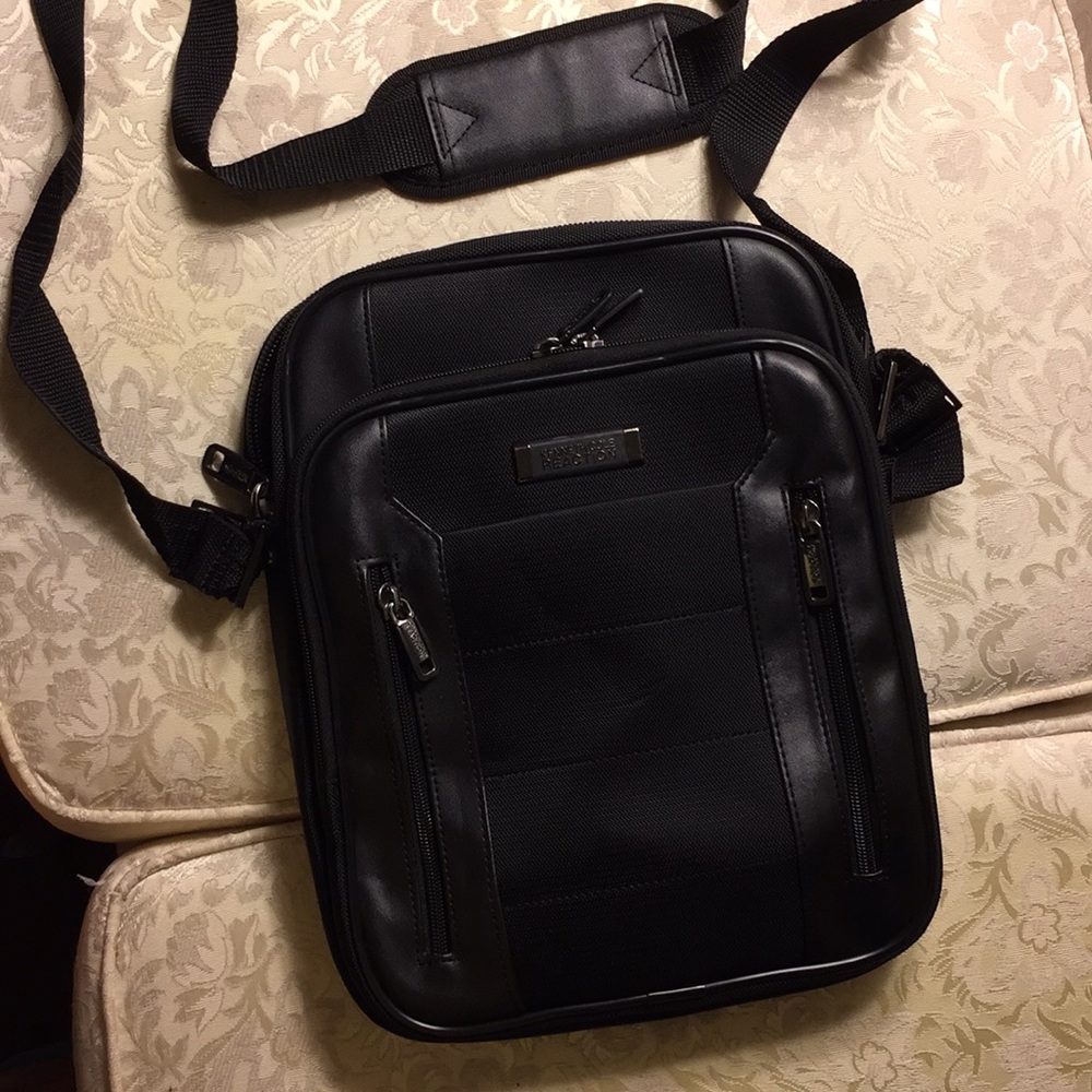 Kenneth Cole Laptop Bag Multi Pockets. View 3